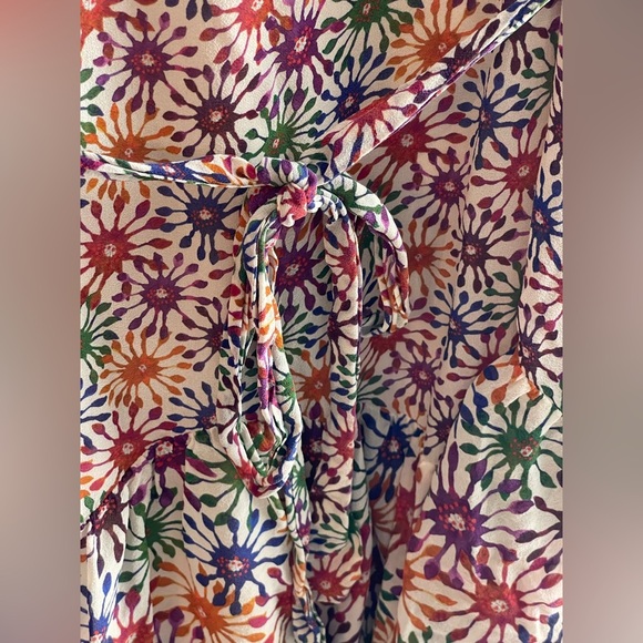 Saloni Franca Silk Floral Print Resort Mini Wrap Dress - Size 4 - Picture 7 of 9